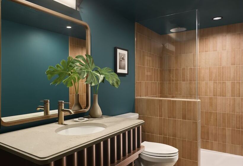 Suite Accessibile ai persone con mobilità ridotta, Mayfair House Hotel & Garden