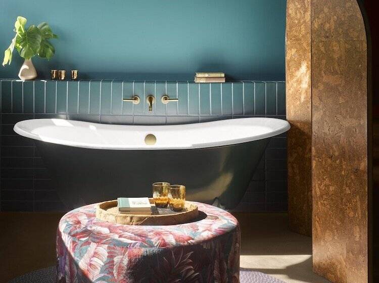 סוויטה מותאמת לאדם עם מוגבלויות, Mayfair House Hotel & Garden