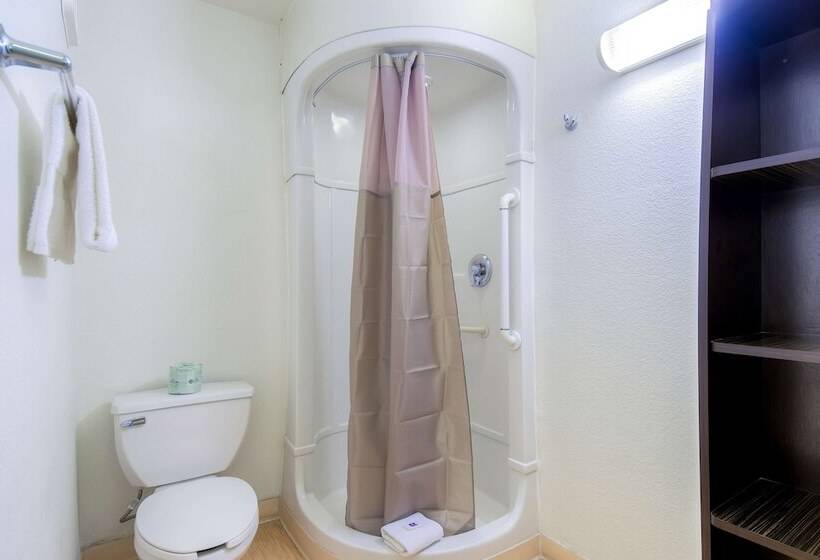 ２ダブルベッドのスタンダードルーム, Motel 6 Las Vegas, Nv   Tropicana