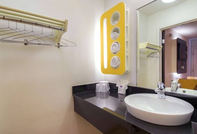 ２ダブルベッドのスタンダードルーム, Motel 6 Las Vegas, Nv   Tropicana