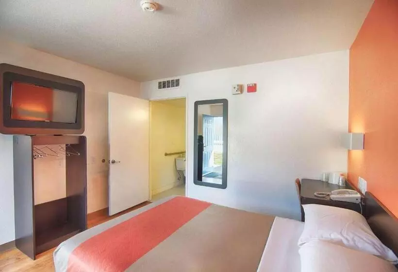 اتاق استاندارد برای معلولان, Motel 6 Mammoth Lakes, Ca