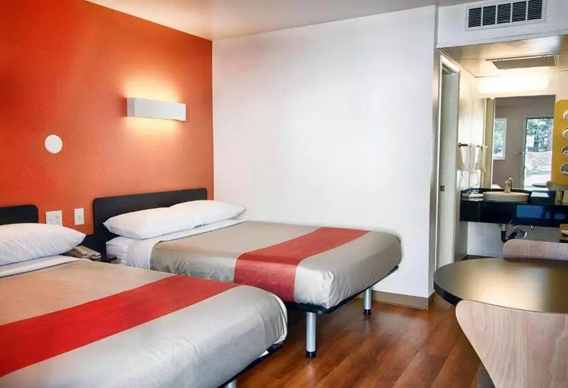 اتاق استاندارد چهار تخته, Motel 6 Mammoth Lakes, Ca