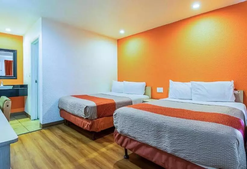 スタンダード4人部屋, Motel 6 Bakersfield, Ca Airport