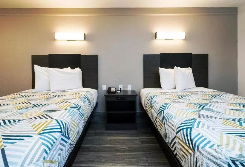 Standard Neljän Hengen Huone, Motel 6 baytown, Tx  Garth Rd