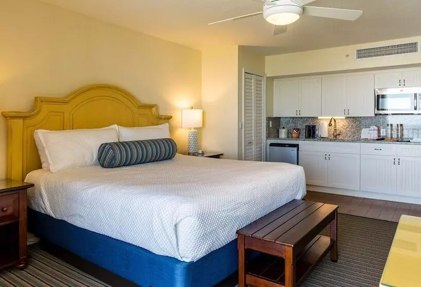 デラックススタジオ, Pink Shell Beach Resort And Marina