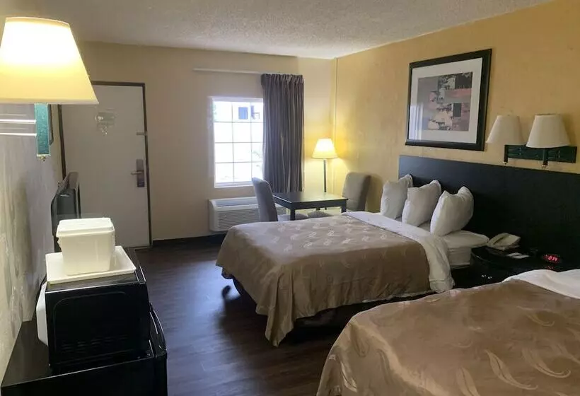 ２ダブルベッドのスタンダードルーム, Baymont By Wyndham Front Royal Near Shenandoah National Park