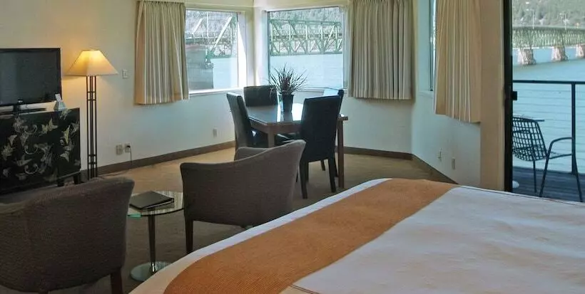 クイーンサイズベッドのスイートルーム, Best Western Plus Hood River Inn