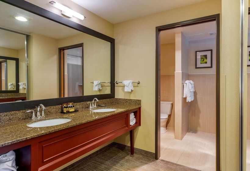 스위트 퀸침대, Best Western Plus Hood River Inn