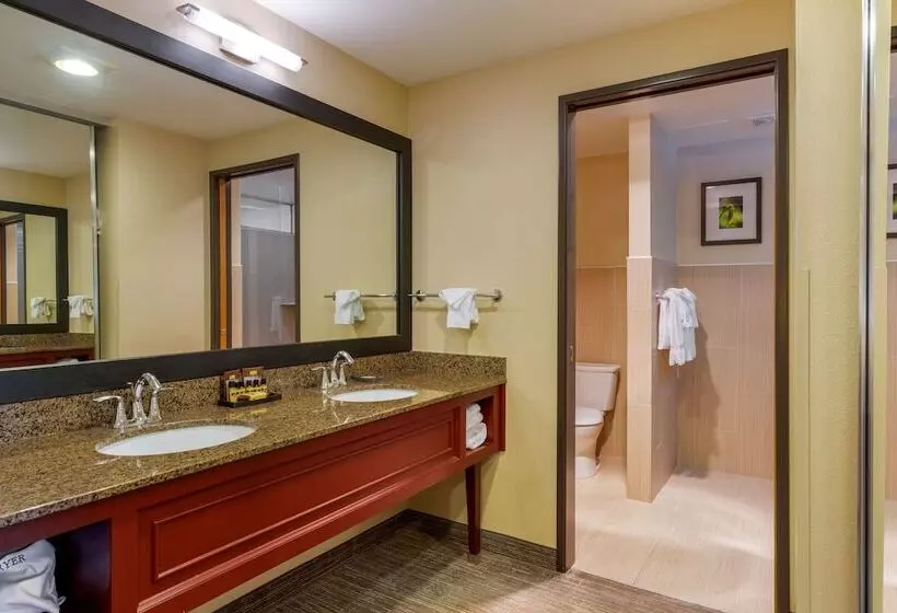 クイーンサイズベッドのスイートルーム, Best Western Plus Hood River Inn