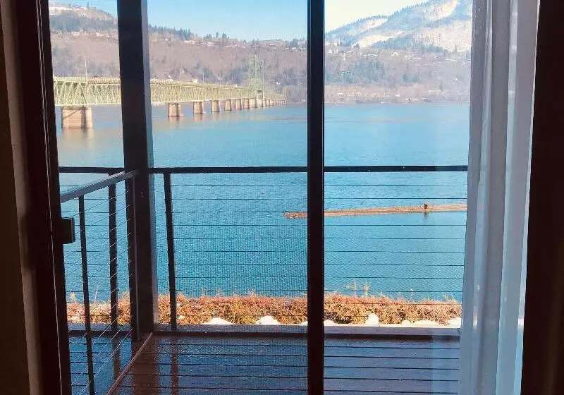 キングサイズベッドのスイートルーム, Best Western Plus Hood River Inn