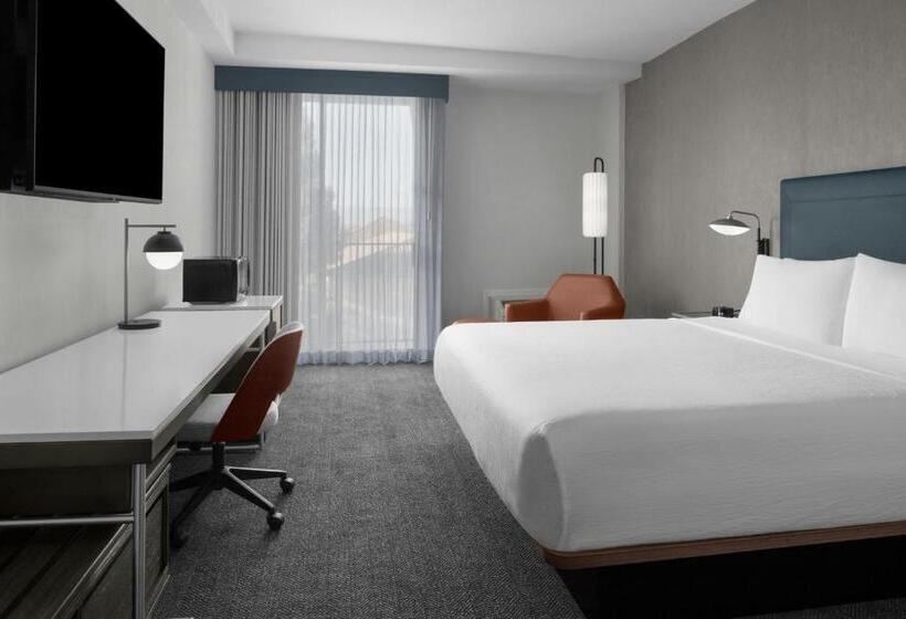 스탠다드 룸 킹사이즈 침대, Courtyard San Jose Airport