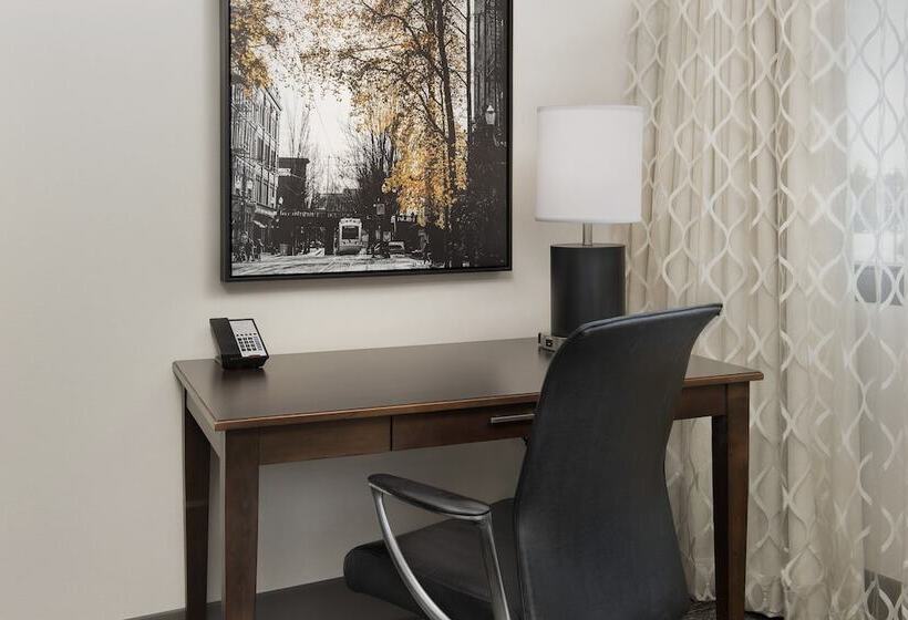 اتاق استاندارد, Crowne Plaza Hotel Portland Downtown Convention Center, An Ihg