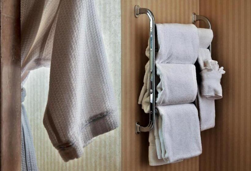 سوییت اجرایی, Crowne Plaza Hotel Portland Downtown Convention Center, An Ihg