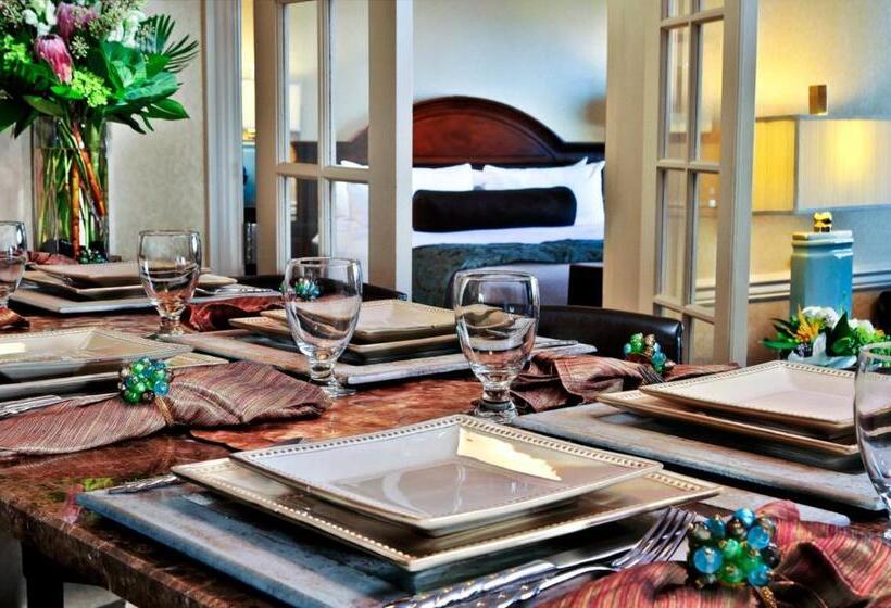 سوییت, Crowne Plaza Hotel Portland Downtown Convention Center, An Ihg