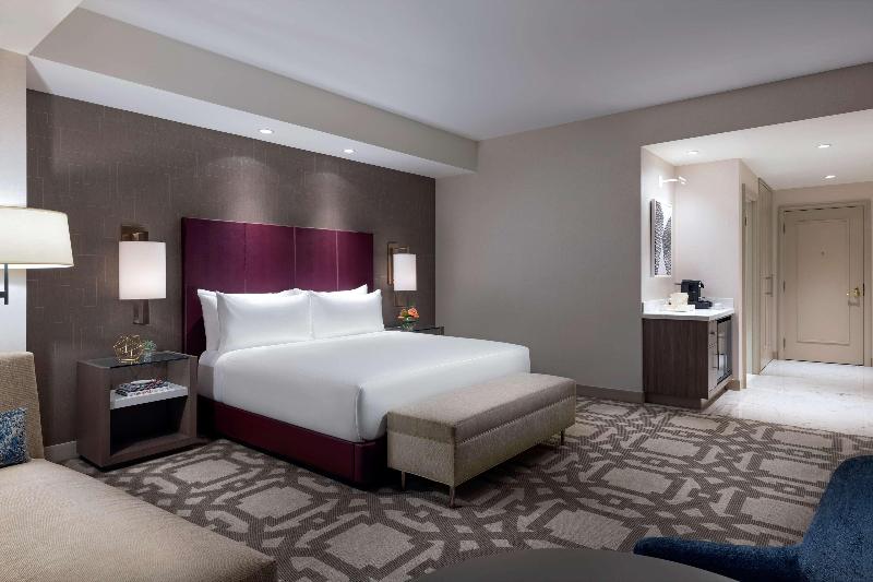 Номер Deluxe Кровать Кинг, Days Inn And Suites By Wyndham Downtown Missoulauniversity