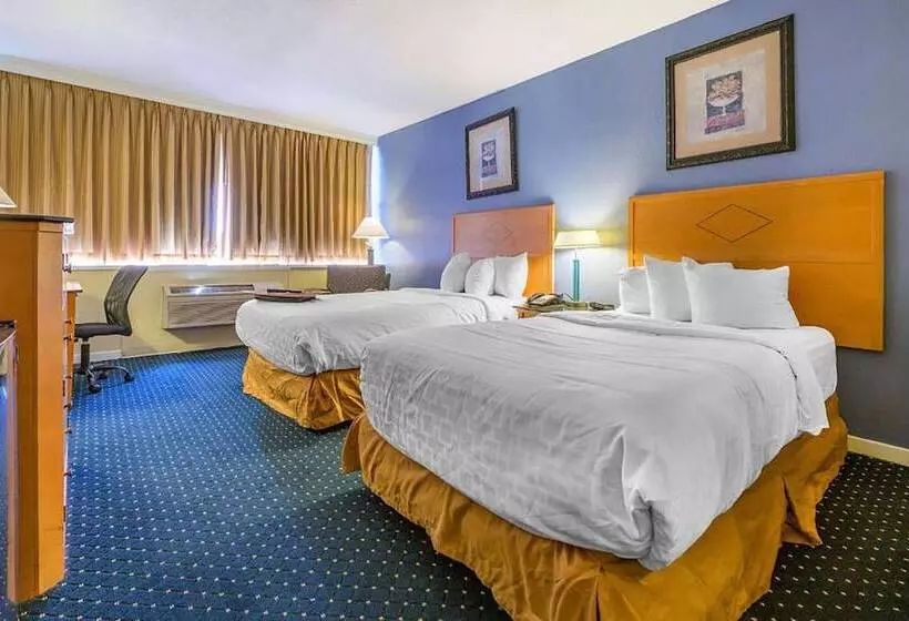 ２ダブルベッドのスタンダードルーム, Inn At Lebanon   Hershey & Manheim Area