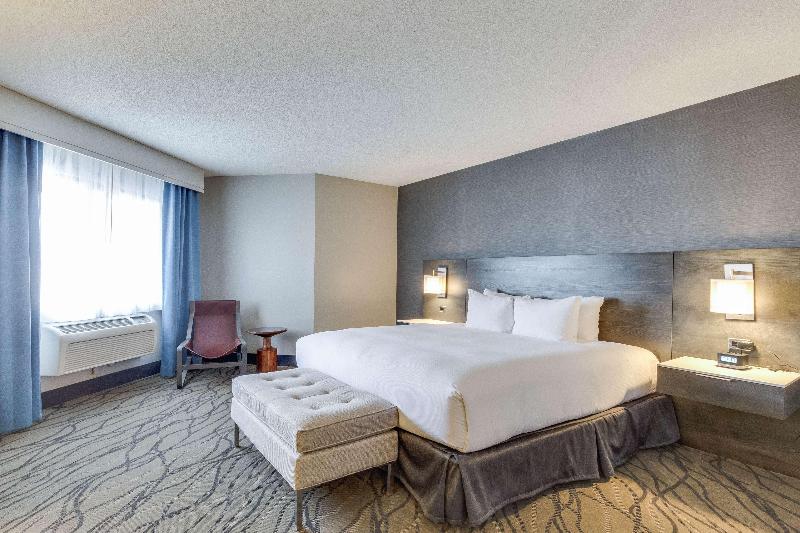 Люкс Кровать Кинг, Doubletree By Hilton Hotel Racine Harbourwalk