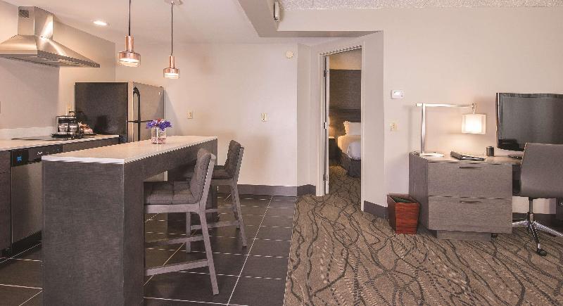 جناح سرير كينج, Doubletree By Hilton Hotel Racine Harbourwalk