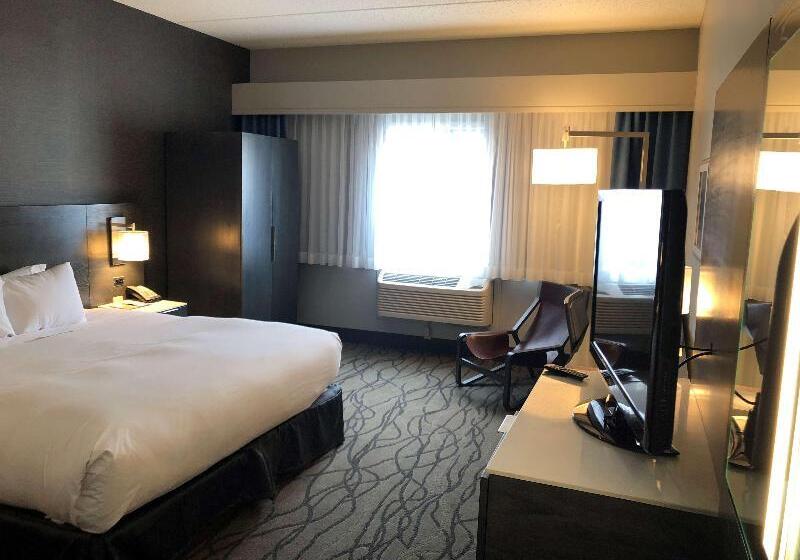 غرفة قياسية سرير كينج, Doubletree By Hilton Hotel Racine Harbourwalk