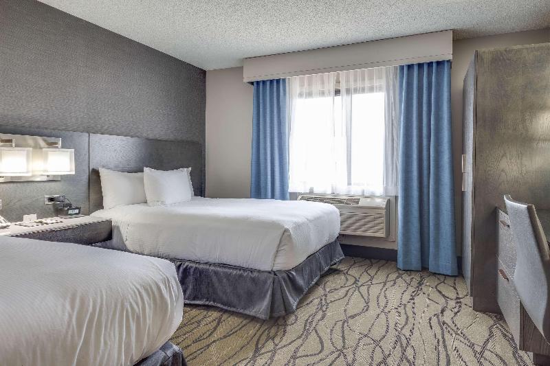 Номер Стандарт, Doubletree By Hilton Hotel Racine Harbourwalk