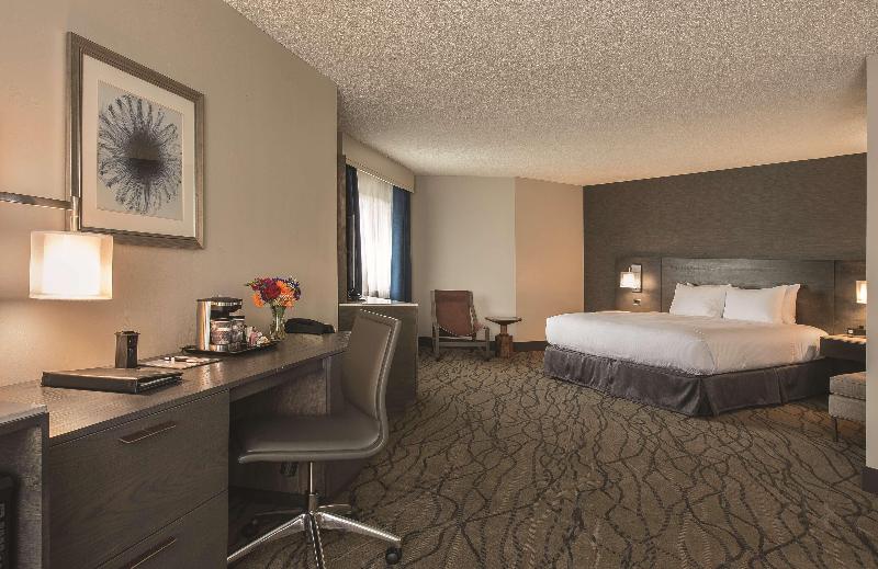 جناح جونيور سرير كينج, Doubletree By Hilton Hotel Racine Harbourwalk