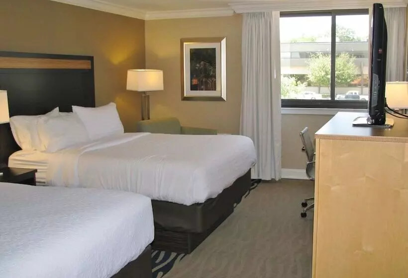 ２ダブルベッドのスタンダードルーム, Holiday Inn Concord Downtown, An Ihg