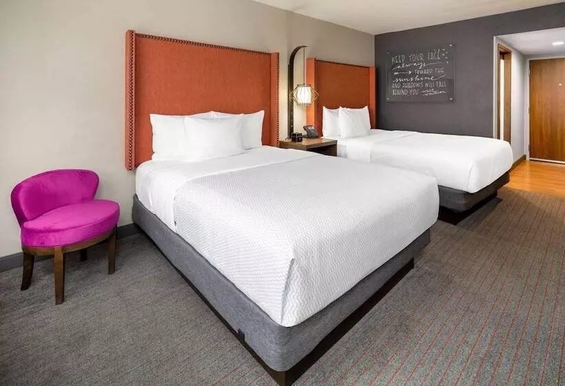 ２ダブルベッドのスタンダードルーム, Hilton Garden Inn Los Angeles Airport