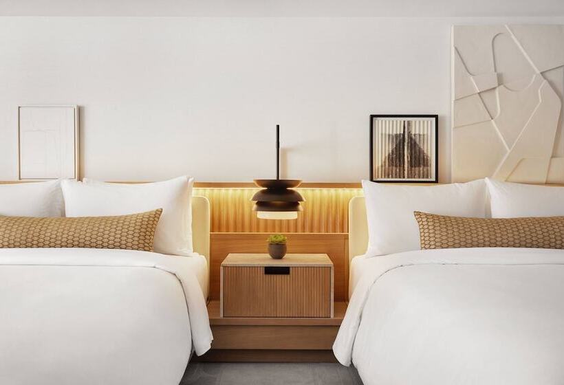 غرفه قياسيه سريرين مزدوجين, The Jay, Autograph Collection