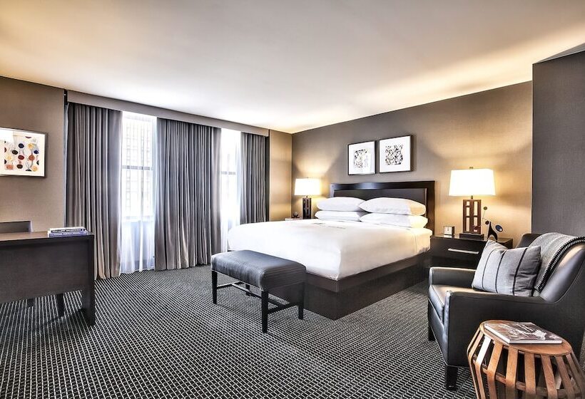 חדר דלוקס, Lord Baltimore