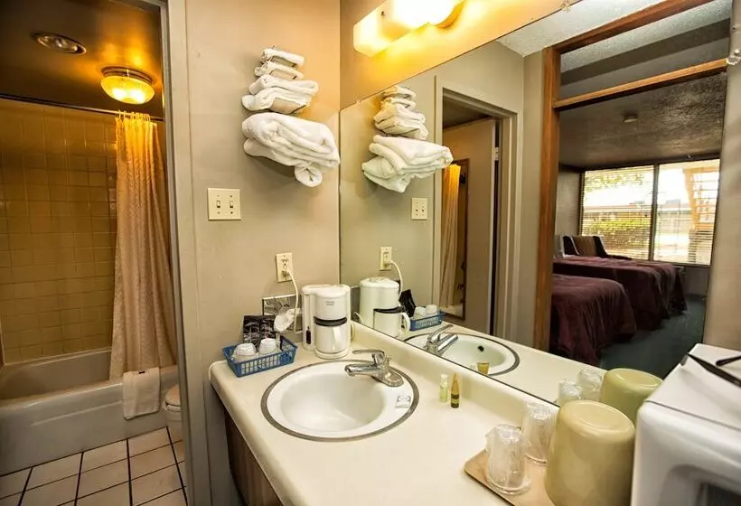 اتاق لوکس, Norfolk Country Inn And Suites