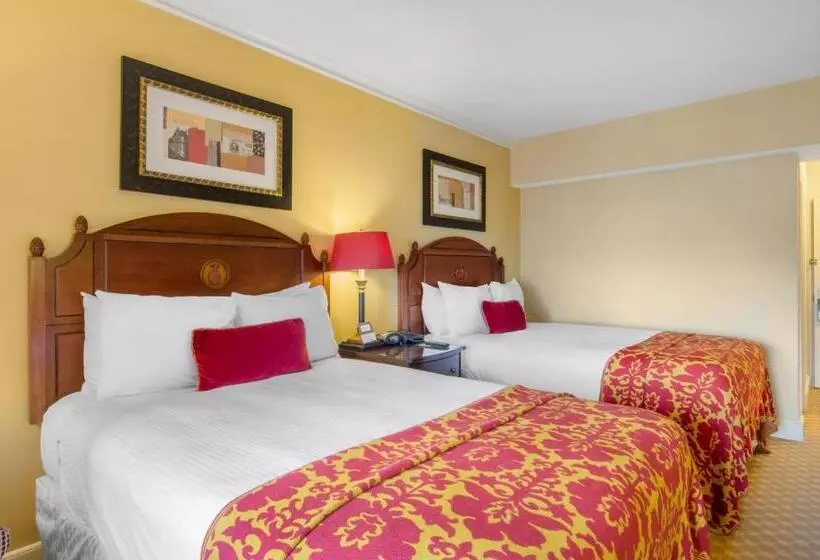 اتاق لوکس, Boston Omni Parker House