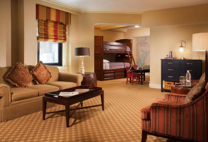 스위트 킹사이즈 침대, Boston Omni Parker House