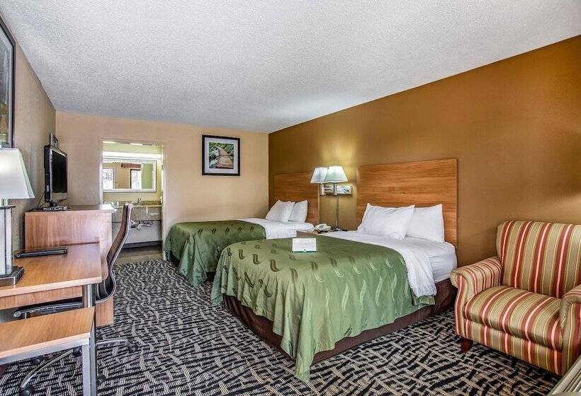 Номер Стандарт 2 Двуспальные Кровати, Quality Inn