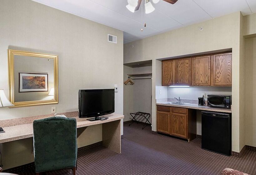 جناح, Quality Inn & Suites Skyways