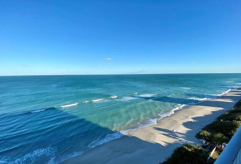 סוויטת פרמיום, Radisson Suite Hotel Oceanfront