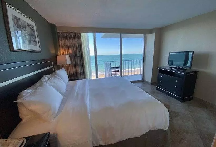 سوئیت پریمیوم, Radisson Suite Hotel Oceanfront