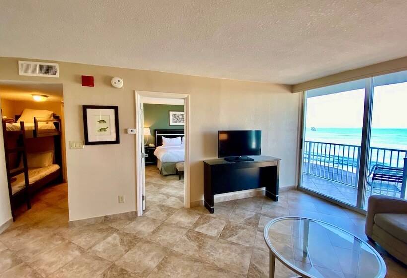 סוויטה משפחתית, Radisson Suite Hotel Oceanfront