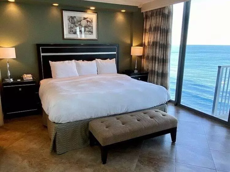 استودیوی پریمیوم, Radisson Suite Hotel Oceanfront