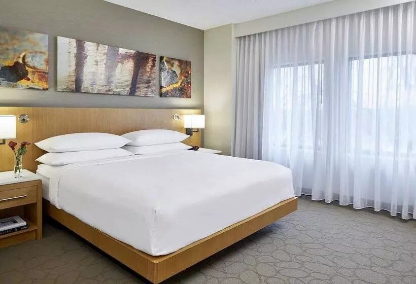 スイート（家族用）, Renaissance Chicago Glenview Suites