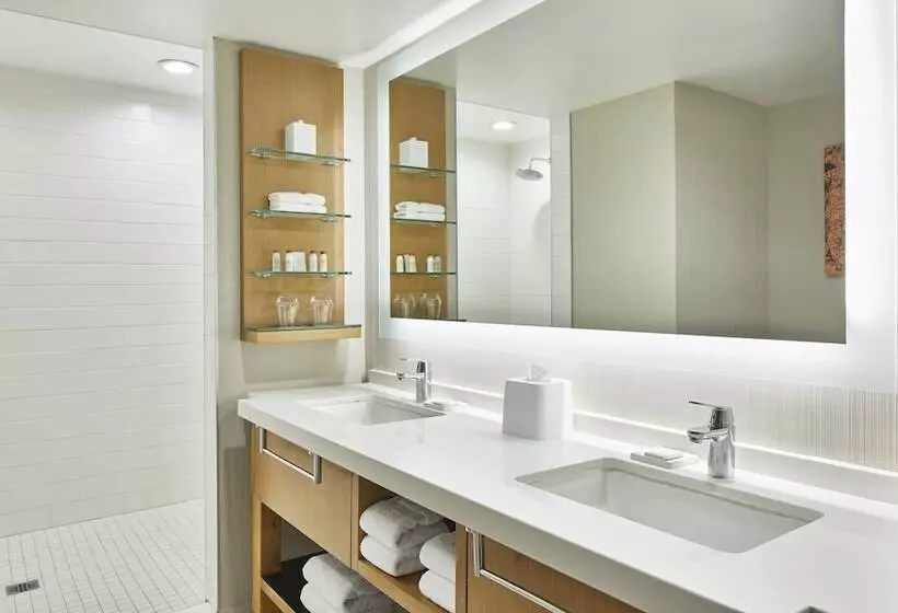 スイート, Renaissance Chicago Glenview Suites