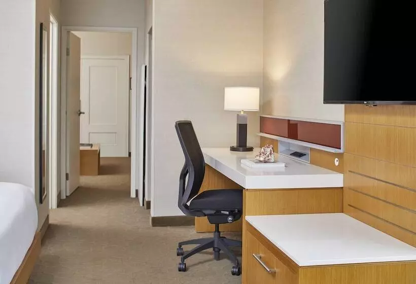 スイート, Renaissance Chicago Glenview Suites