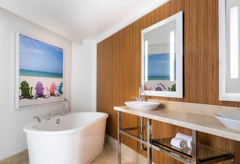 带大床的标准工作室, Riviera Resort Palm Springs