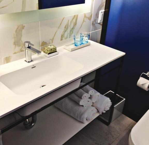 غرفة قياسية سرير كينج, Montauk Blue