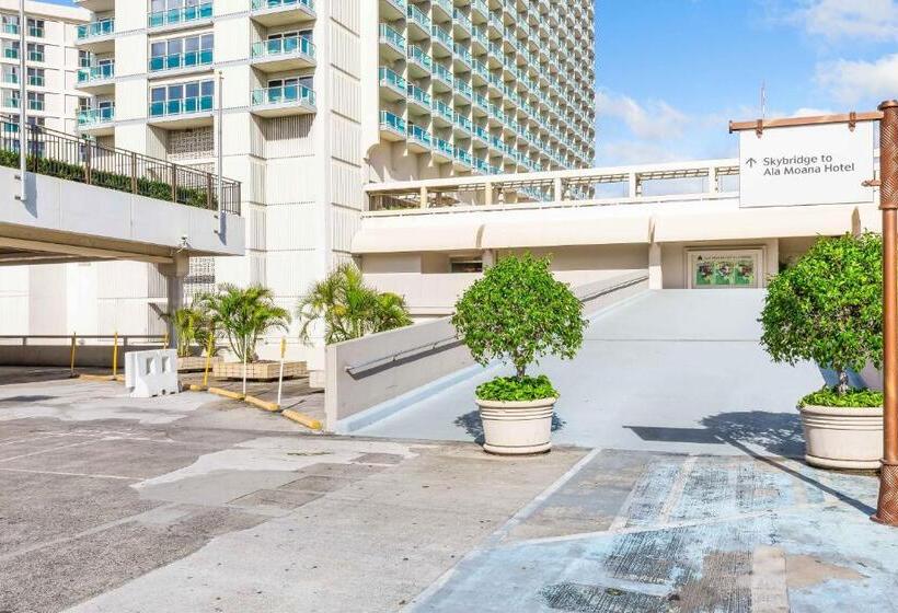 Студио Стандарт с Балконом, Ala Moana Hotel By Mantra
