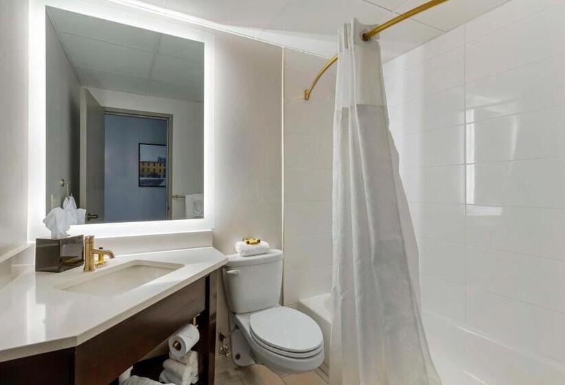 带皇后床的套间, Best Western Plus The Charles