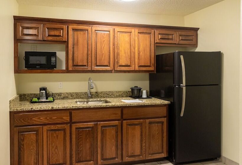 Номер Стандарт, Cottonwood Suites Savannah Hotel & Conference Center