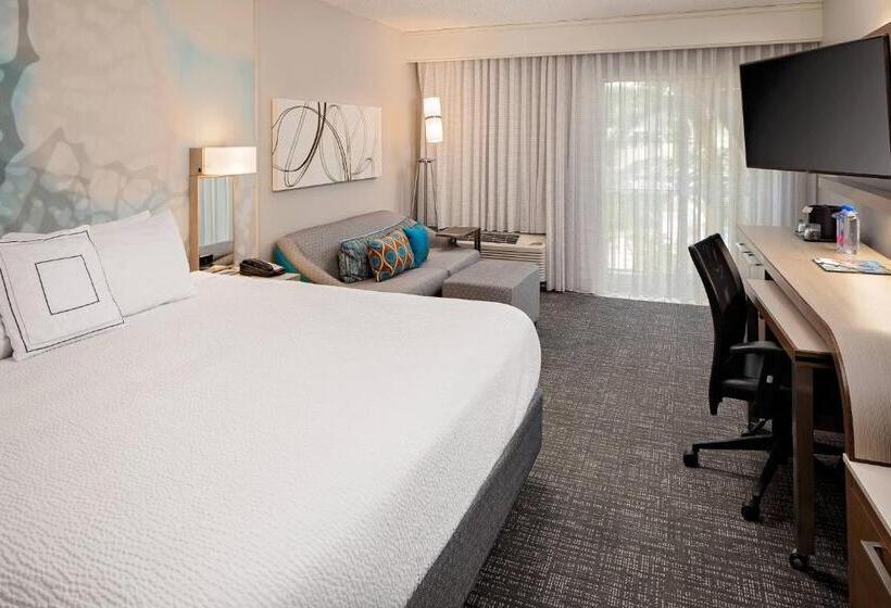 스위트 킹사이즈 침대, Courtyard By Marriott Fort Lauderdale North/cypress Creek