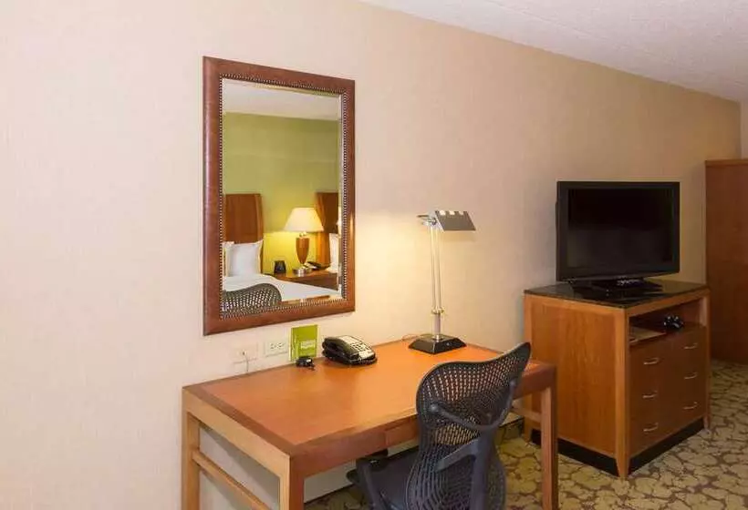 اتاق استاندارد با 2 تخت دوبل, Hilton Los Angeles/universal City