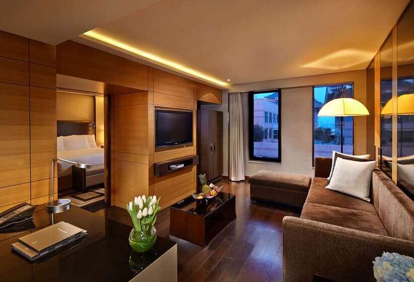 Люкс Кровать Кинг, Hilton Los Angeles/universal City