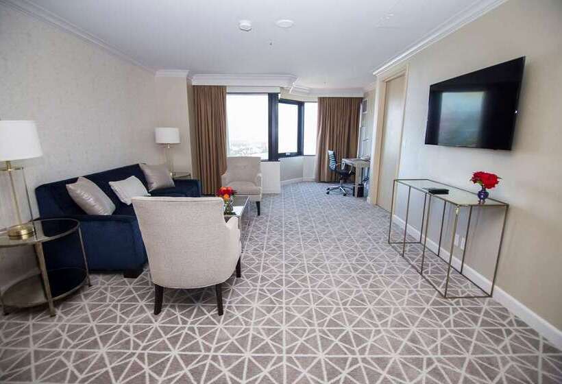 キングサイズベッドのスイートルーム, Hilton Los Angeles/universal City